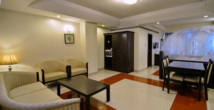 Ambience Executive Hotel Pimpri-Chinchwad Kültér fotó