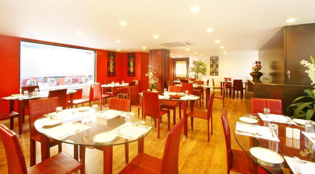 Ambience Executive Hotel Pimpri-Chinchwad Étterem fotó