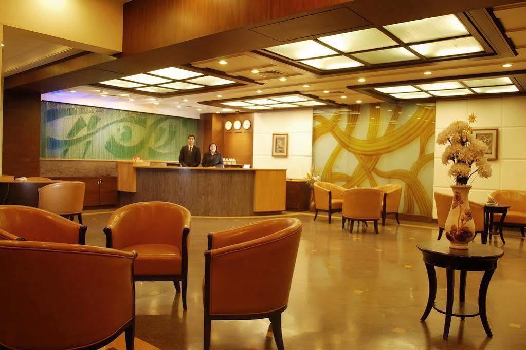 Ambience Executive Hotel Pimpri-Chinchwad Kültér fotó